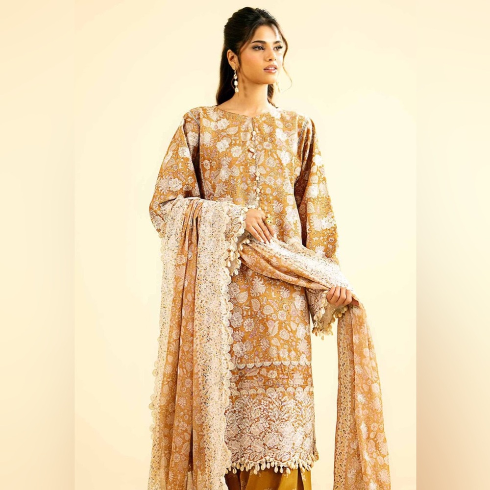 Nishat Linen - Large